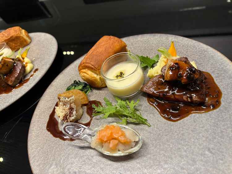 料理の盛り付けも味もとても良かったです。