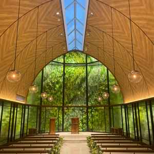 チャペル。光が入ってとても綺麗