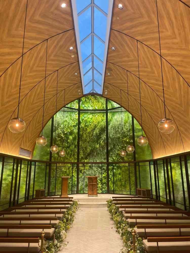 チャペル。光が入ってとても綺麗