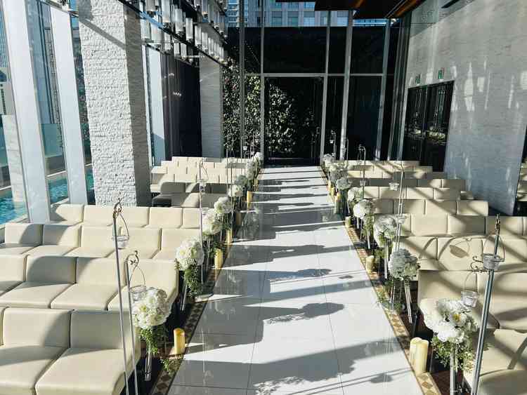 もう1ヶ所の式場。夏は少し暑いかな