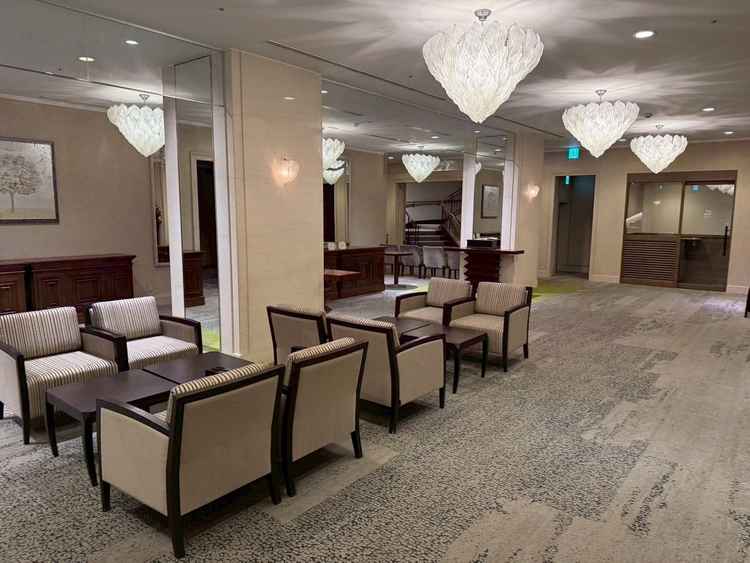 当日受付に使うスペース。広々としており、大人数のゲストが集っても余裕をもって対応できそうです。