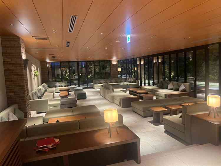 待合室。とても広くてゲストの皆さんにくつろいでもらえそうだと思いました。