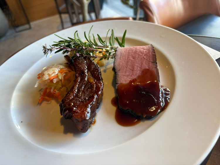 試食でいただいた肉料理