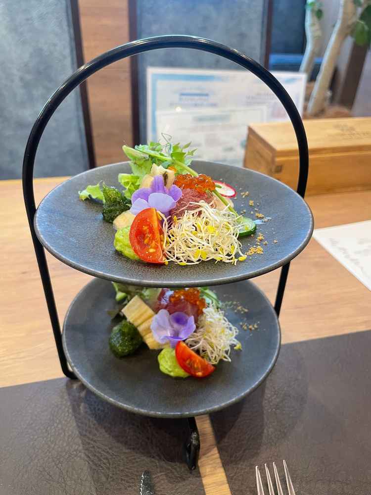 和とフレンチを融合した特徴的な料理