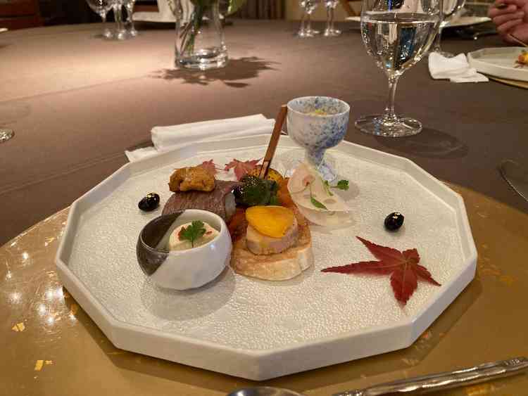 料理からの四季を感じられる