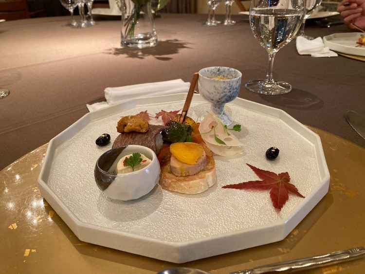 料理からの四季を感じられる