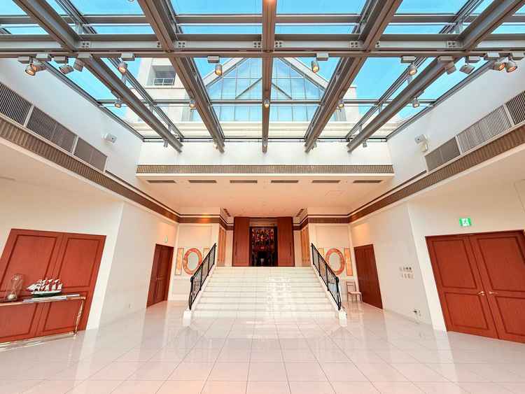 チャペル外全天候型ホワイエ