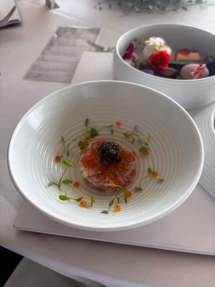 お料理の写真です。盛り付け1つ1つが丁寧でした。