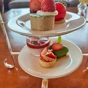 【試食のスイーツ🍰】いちごのスイーツはどれも格別で、視覚も味覚も魅了されました、結婚式でも食べたい