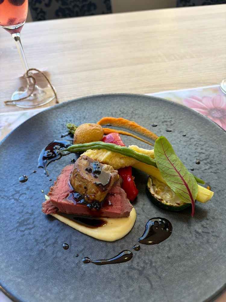 試食体験会でいただいたメインです。オリジナル牛ブランドを使用しており感動しました。