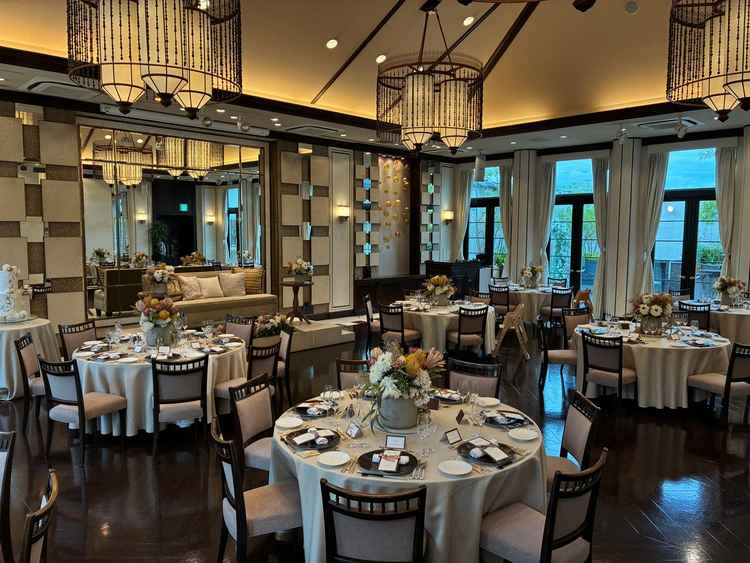 披露宴会場の写真です。テラスもあり外を使うこともできます。