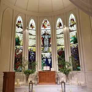 チャペルのステンドグラス。めっちゃきれい。