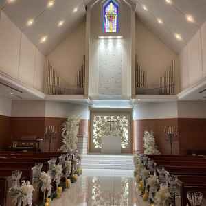 チャペルです。天井が高くて都心なのに狭さを感じないところが素敵です。