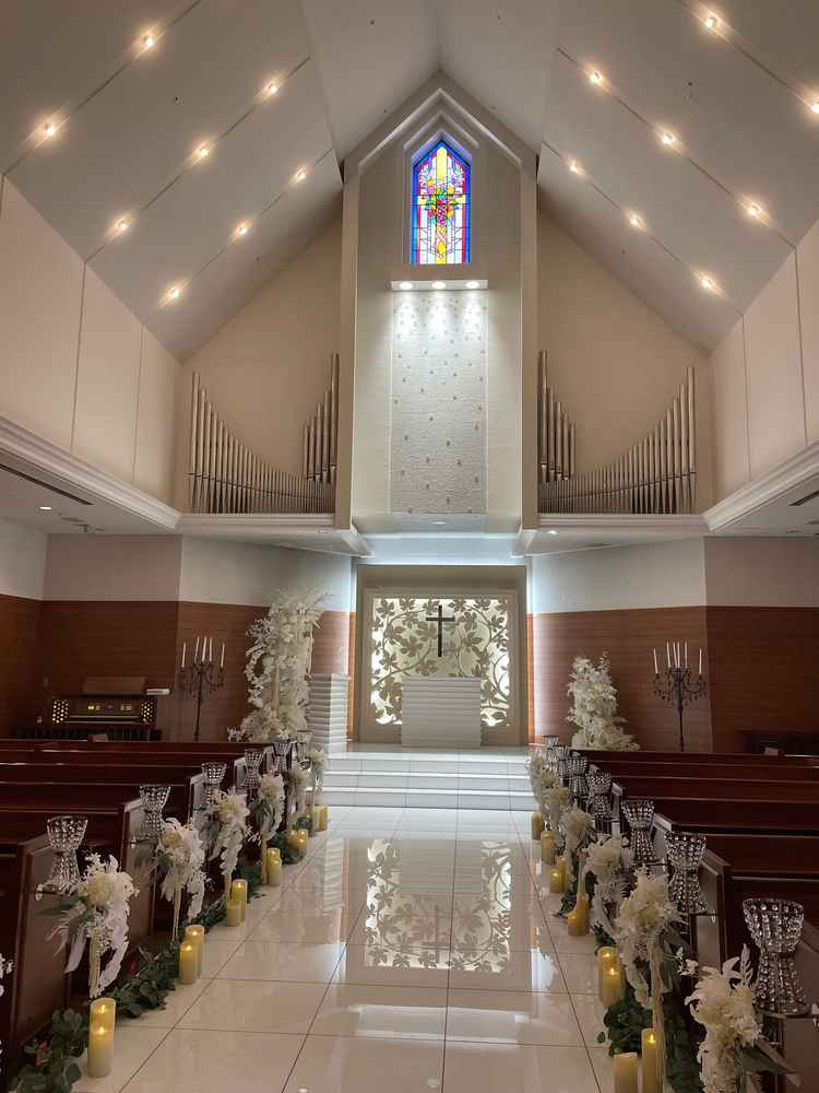 チャペルです。天井が高くて都心なのに狭さを感じないところが素敵です。