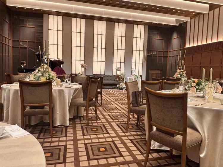 ホテルライクな披露宴会場
