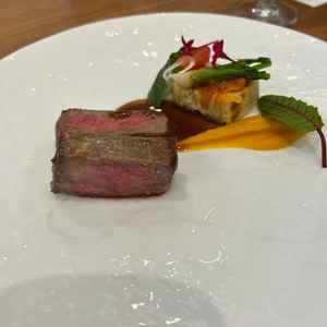 試食の国産牛。柔らかくておいしかったです。