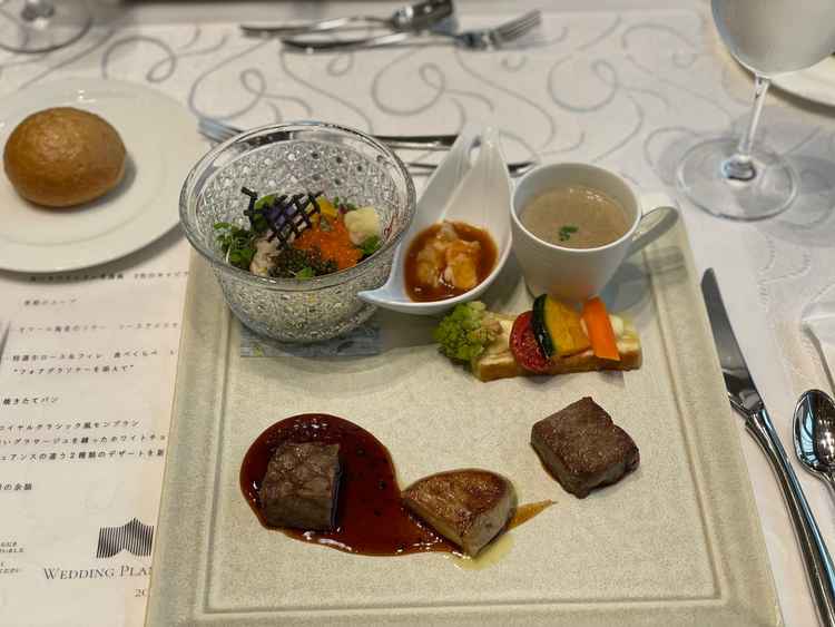 料理が凄く美味しくて感動しました。飲み物やお子様たちのお食事ももう少し聞きたい。
