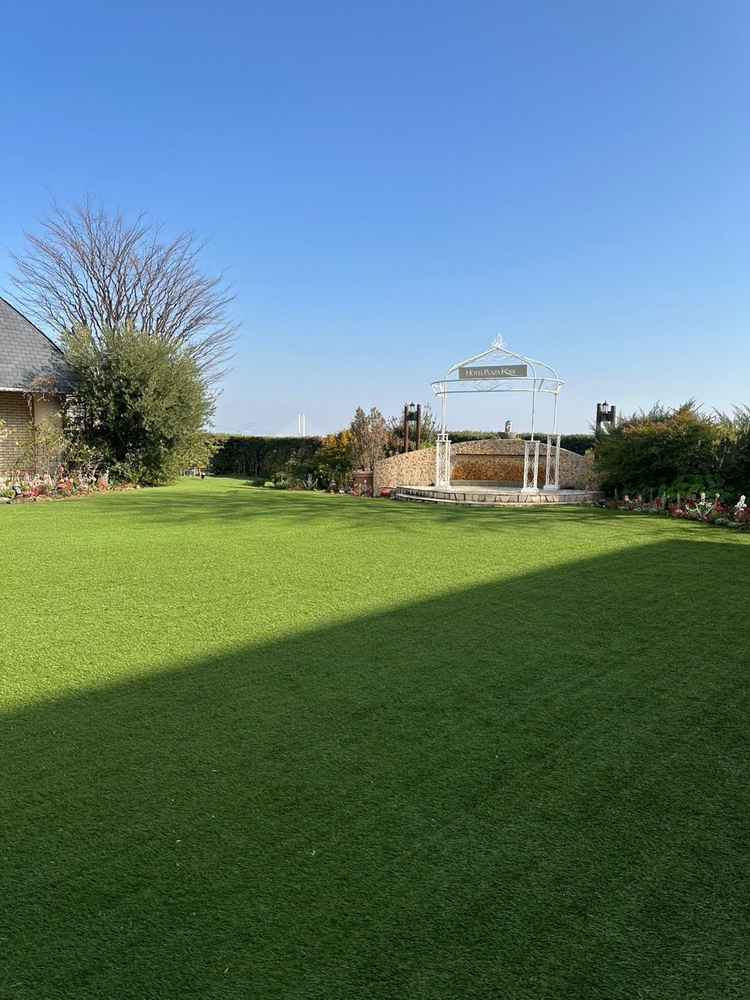 ガーデンチャペル