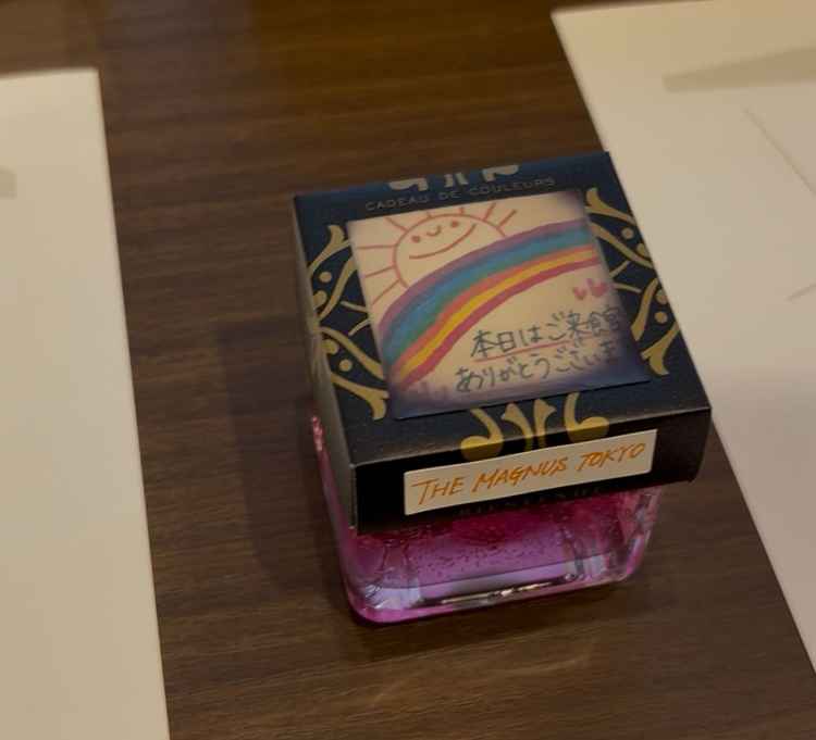 実際に結婚式でも使えるアイデアを体験させてもらえて嬉しかった。手書きのメッセージが嬉しい。