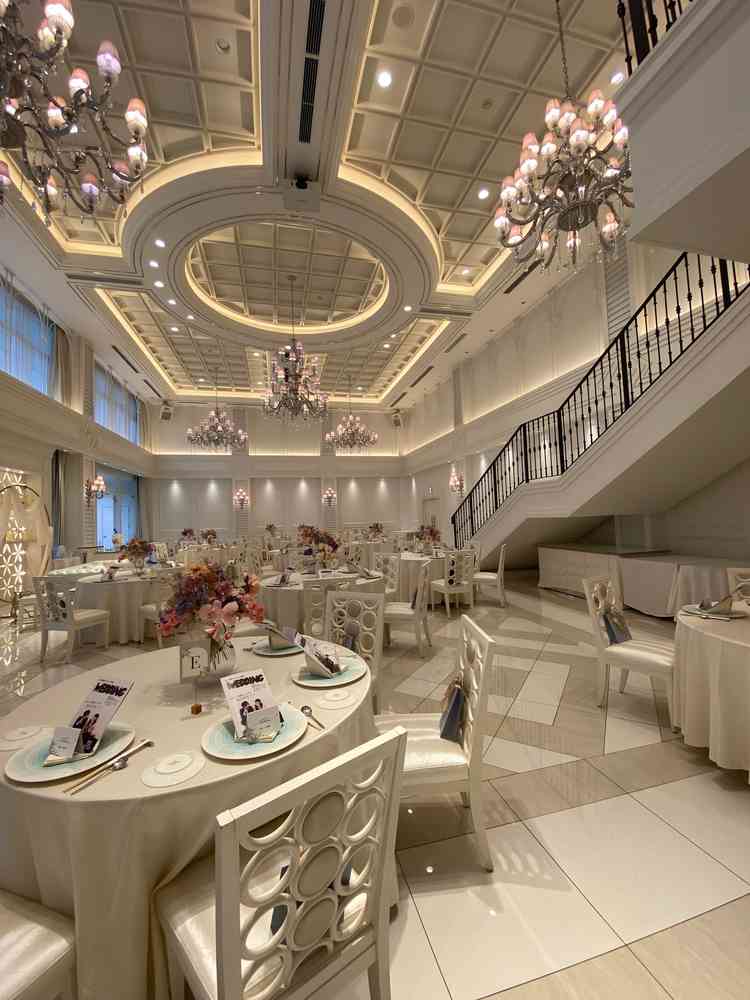 披露宴会場は3種類あり、ゲスト人数や好みに合わせて選べる自由度の高さが大きな魅力だと思いました。