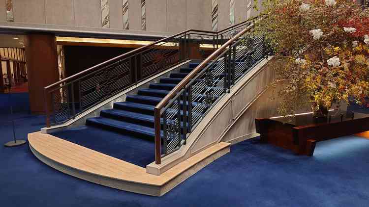 エントランス階段