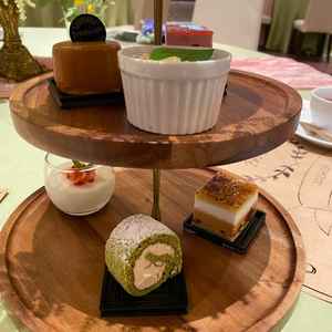 デザートだけでなくアイスのビュッフェもあるらしく、大変美味しかった。