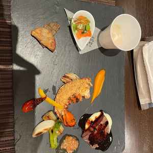 付け合わせまでこだわった料理で、どれもとてもおいしかったです。