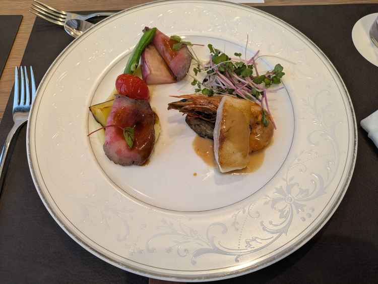 和フレンチ。箸で食べることができる。