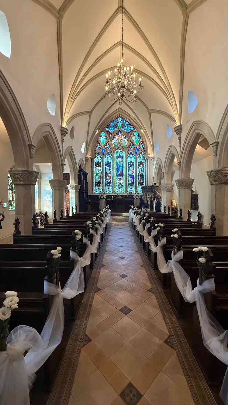 新館のチャペル。19世紀のイギリスで石の設備が登場してきたことにより、また少し雰囲気が違いました。