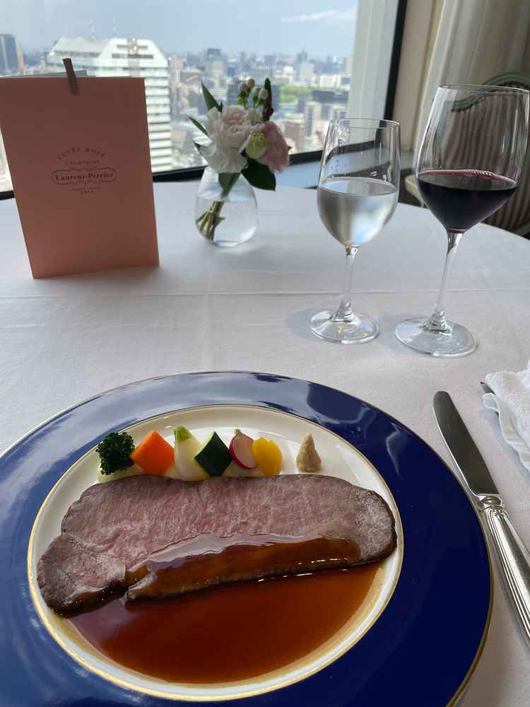 有名なローストビーフ。とても柔らかくて美味しい。