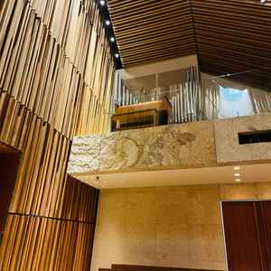 チャペルの2階部分にオルガンがありました