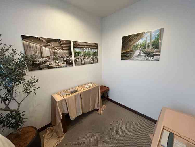 改装後のイメージ写真や建物に使われている壁材