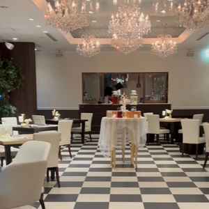 披露宴会場も2種類あって素敵でした。