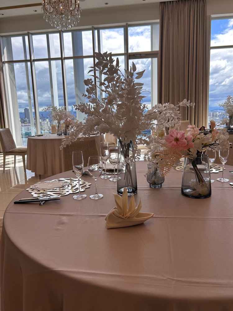 テーブルクロスなどのアレンジによって大きく雰囲気が変えられるところに魅力を感じました。