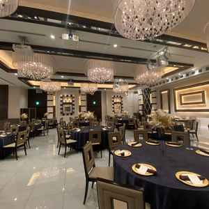 披露宴会場です。大き過ぎず狭くない会場