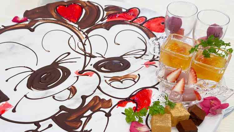 デザートの試食。デザートビュッフェはいらないと思っていたが、これならやりたいと思えた。