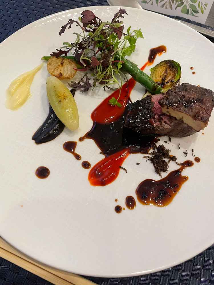 焼き加減もちょうど良く、ソースも美味しかったです