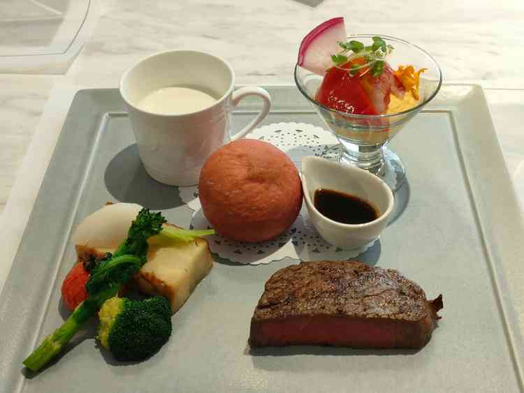 提供された試食メニュー。