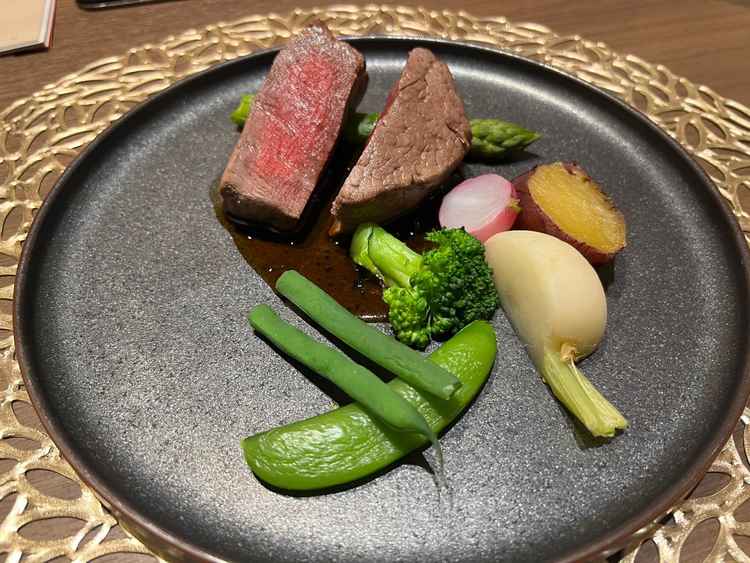 試食会の料理、牛フィレ肉
