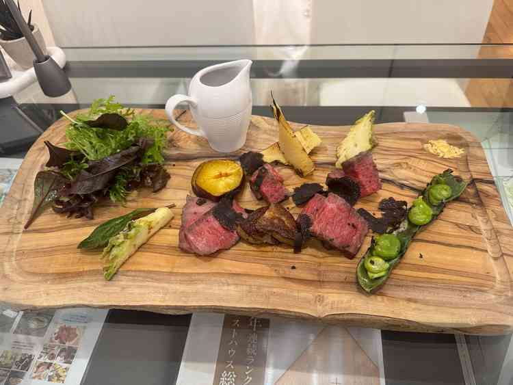 試食のメインです。食べ応えがあり、今まで食べた試食で一番美味しかったです。