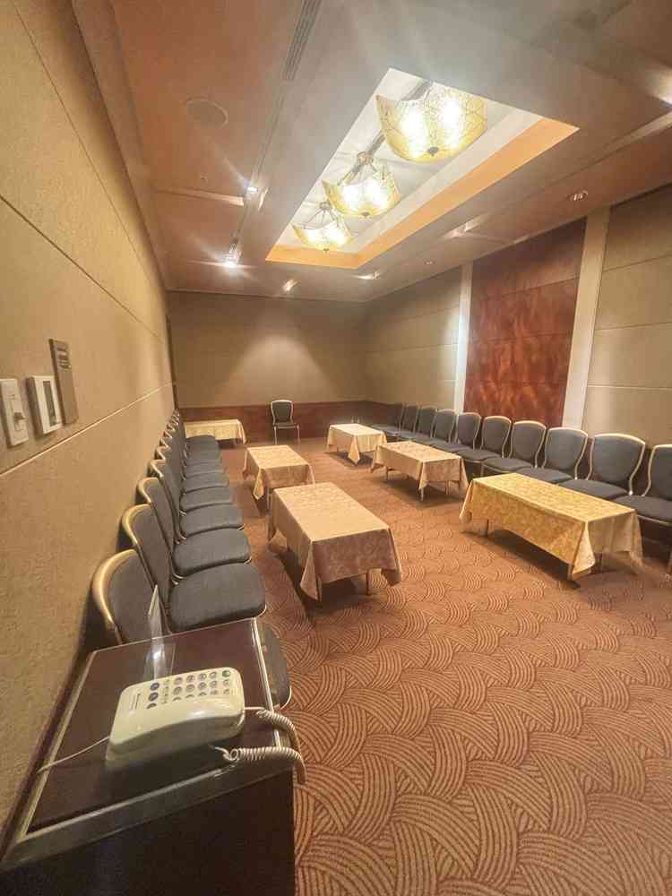 ゲストの控室。着替えをするお部屋のすぐ近くにありました。