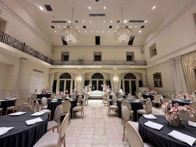 フランス館室内