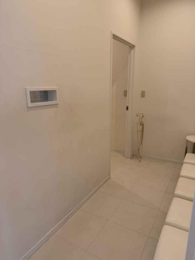 チャペル後ろにある、子供が泣いたりした時に別室から見れるスペース。