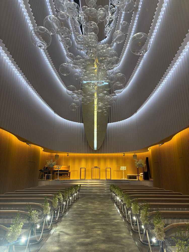 メインチャペルは高貴な感じがしてすごくよかったです