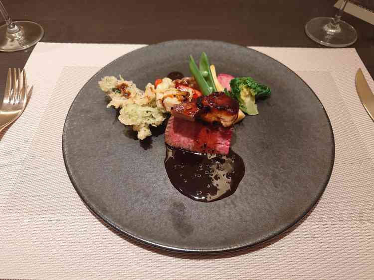 試食やシェフについての説明などから料理へのきちんとしたこだわりを感じた。味も確かだった。