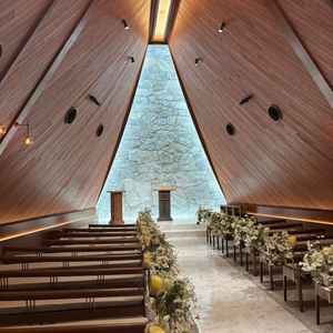 チャペルは写真よりも実物の方が美しく、感動しました。