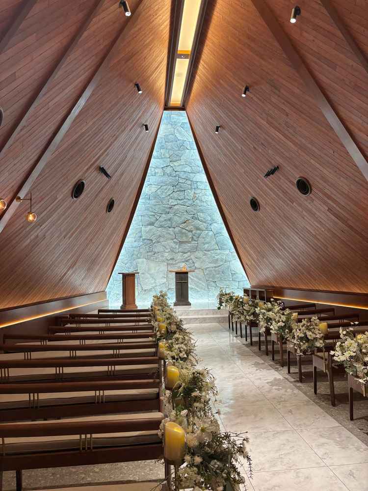 チャペルは写真よりも実物の方が美しく、感動しました。