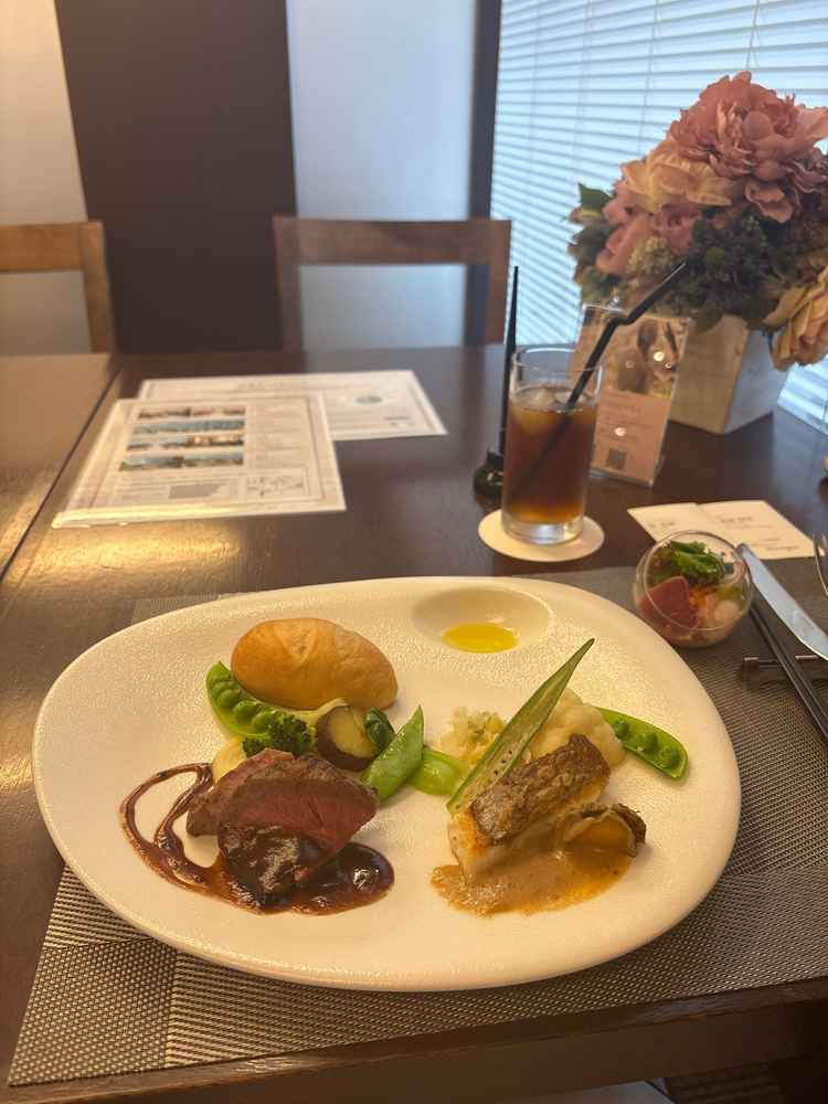 食事とても美味しいです