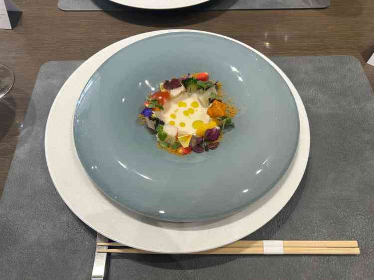 式場見学フェア用お料理（真鯛とつぶ貝の和前菜）