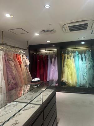 ホテル内にあるドレスショップ